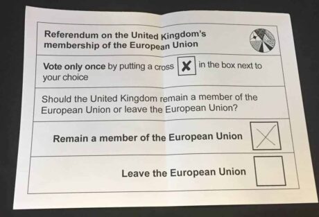 Torsdag 23. juni på tre minutter: Europa holder pusten og Demokratene okkuperer Kongressen