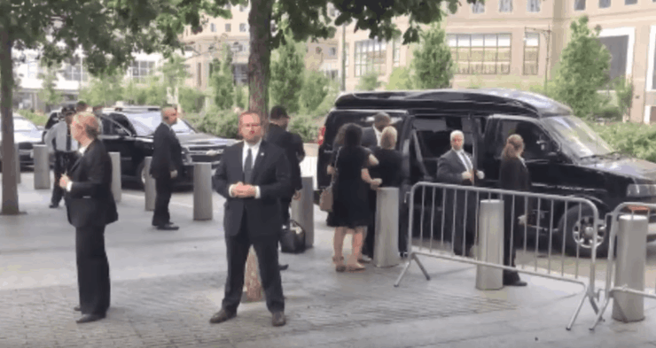 Hijabavklaring på sørvestlandet, Clintons lungebetennelse og andre nyheter du bør få med deg 12. september