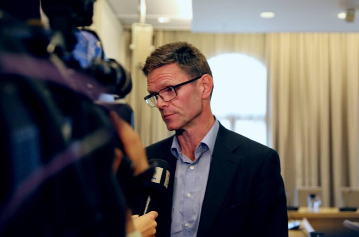 Nyhetsbrev: Venstre tror ikke regjeringen har skjønt alvoret i budsjettdramaet og Hege Storhaug diskuterer nytt politisk parti