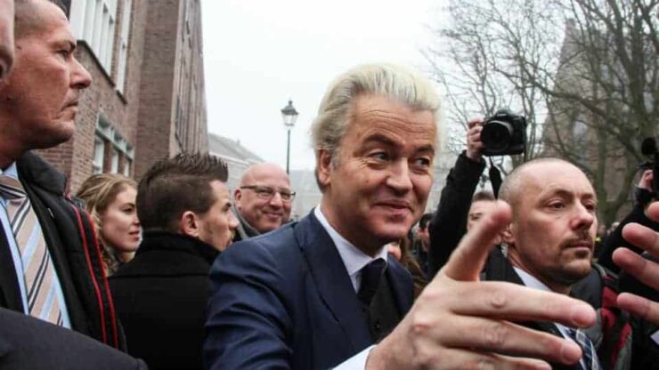 Anti-islam-parti blir størst i Nederland