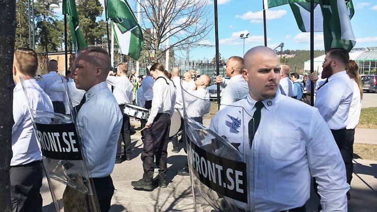 Politiet stopper nazistmarsj i Fredrikstad: - Prinsipielt er forbudet helt uholdbart