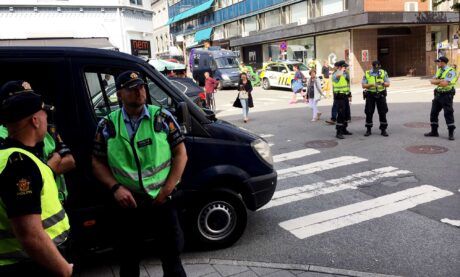 Leder av kommunistgruppe og fem andre pågrepet under Arendalsuka - politiet fryktet angrep på Alliansen og SIAN