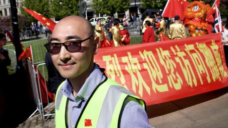 Han demonstrerte -for- det kinesiske regimet: – Endring i Kina må skje ved dialog