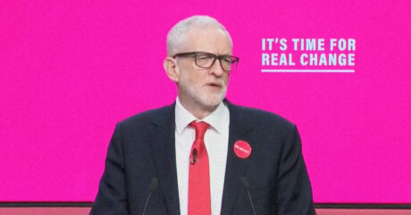 21 dager igjen: Corbyn lover milliarder i svært radikalt «håpsmanifest»