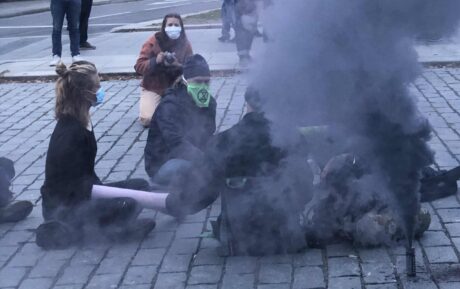 «Klimarebellenes» største aksjon hittil: – Trodde det skulle bli litt mer kork