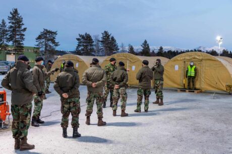 «Uforsvarlig» og «uakseptabelt»: FHI slaktet regjeringens plan for «Joint Viking»