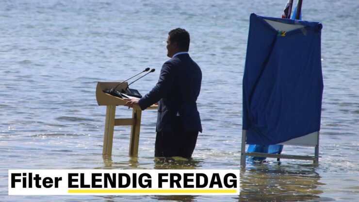 Elendig fredag (abo): Med vann til knærne