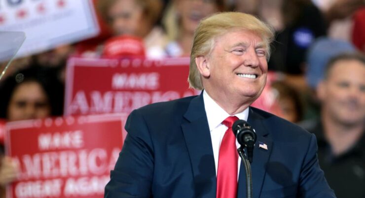 Biden angrep Trump i Capitol-tale: «Dette var et voldelig opprør»