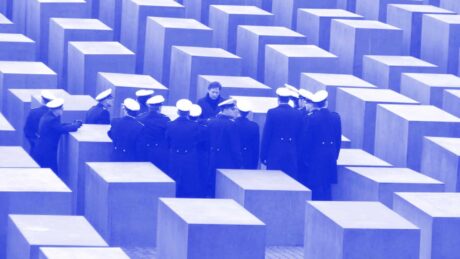 Holocaust-fornektelse opp i FN - norske antivaksere kaller seg «de nye jødene»
