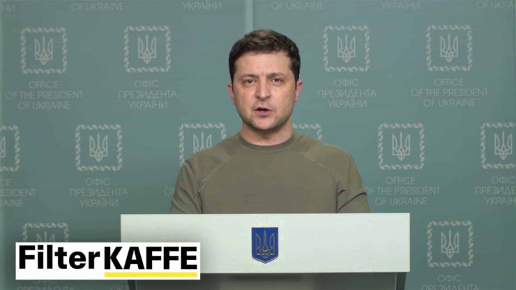 Russiske soldater 30 kilometer fra Kyiv – Zelenskyj sier han er mål nummer 1