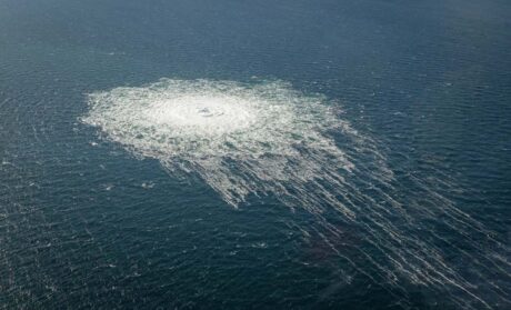Krisestab i Danmark og Sverige etter mystiske gasslekkasjer i havet