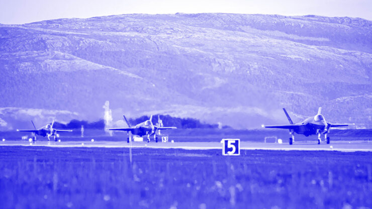 Forsvaret skjerper beredskapen i Norge
