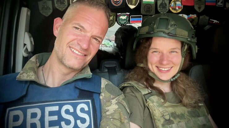 Lager propagandafilm med Treholts russisk-lærer: Her blir nordmennene eskortert av invasjonssoldater