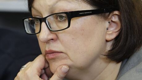 Russisk eksiljournalist fant spionvare på telefonen – kan ha blitt avlyttet under kritisk møte