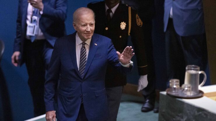 Biden «sick and tired» av høyt spill om USAs Ukraina-støtte
