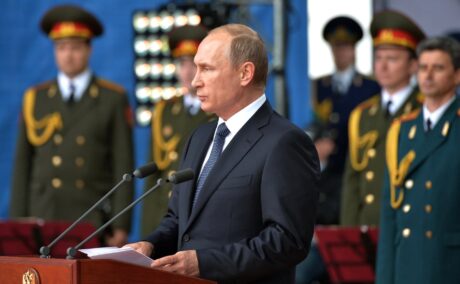 Putin skjøt eksperimentelt langdistansemissil mot Ukraina – Gaetz trekker seg, Trump utnevner en annen lojalist som justisministerkandidat