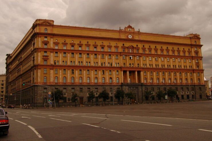 Anklager Russland for hundrevis av hackerangrep – ambassadør kalt inn på teppet