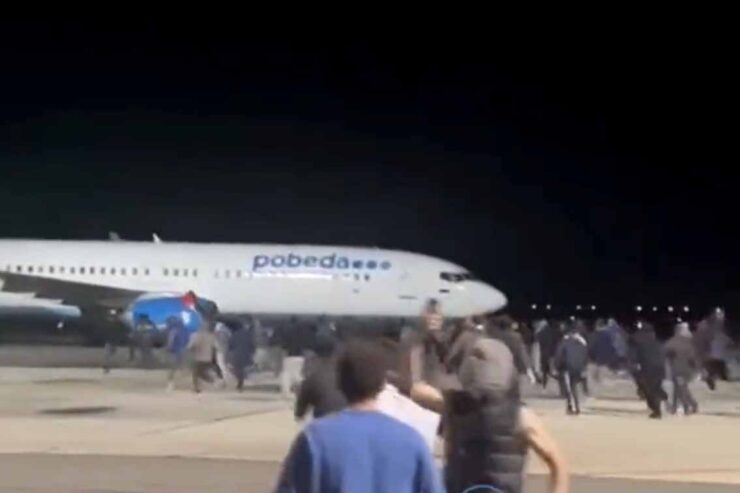 Hva skjedde da en rasende mobb angrep et israelsk fly i Dagestan?