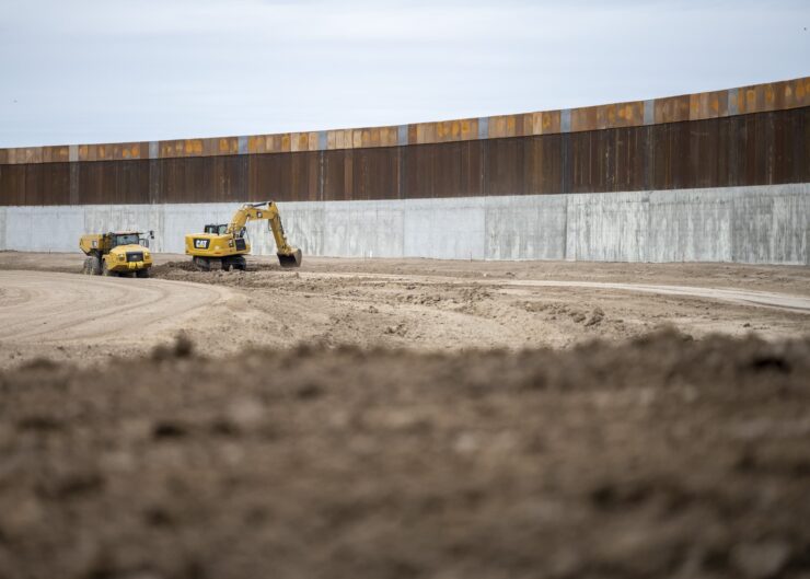 Borgerkrigsretorikk i kampen om grensekontrollen i Texas