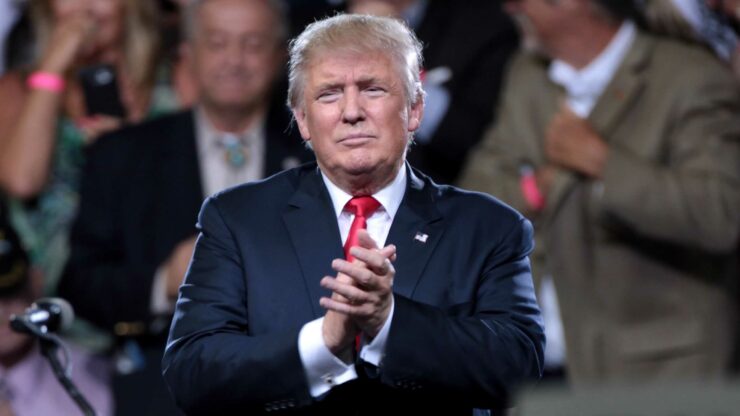 Mener Trump vil ta i bruk militæret, pågripelsesraid og inhumane interneringsleire