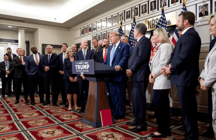 Her er Trump tilbake på Capitol Hill