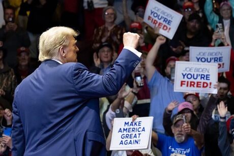 Høyredreiningen blant unge menn kan bringe Trump til seier