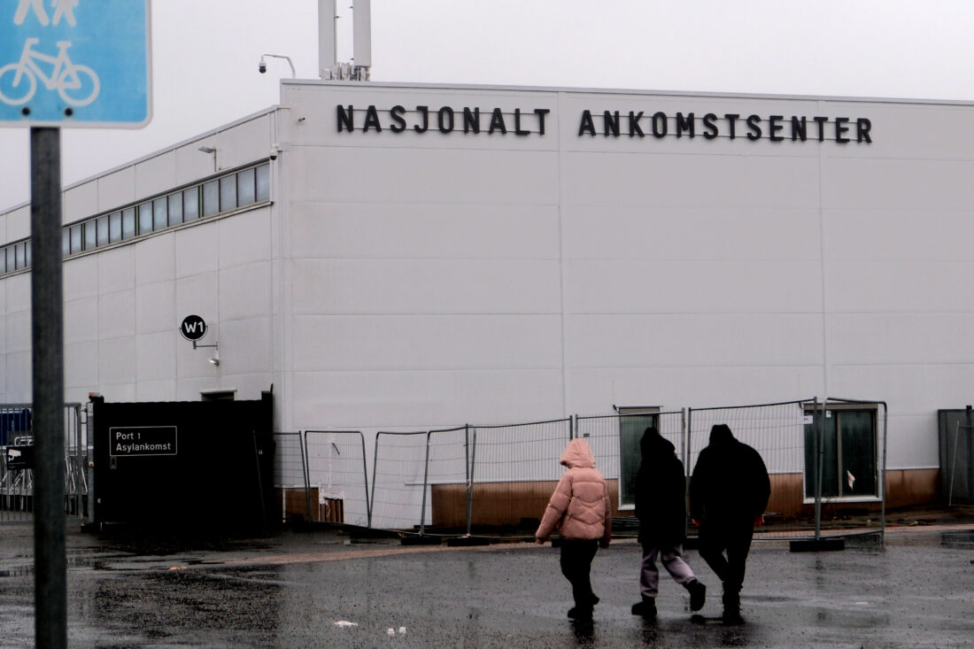 Mobilselskap outet tusenvis av asylsøkere i Norge – abonnenter fikk mystiske oppringninger av noen som utga seg for å være politi