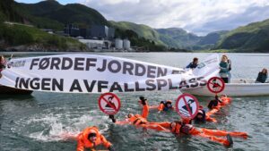 Tingretten lar gruvedumping i Førdefjorden fortsette