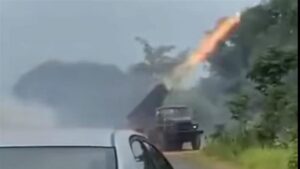 Grensevold eskalerer: Thailand angriper kambodsjanske militærposisjoner