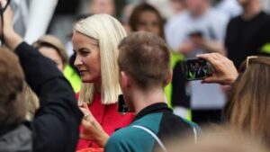 Epstein-assistent mener bilder av Mette-Marit skulle brukes til å lure nye overgrepsofre