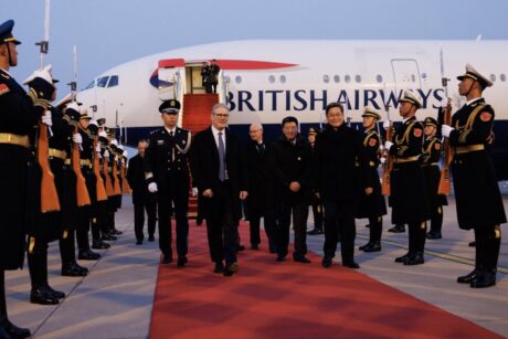 Keir Starmer ankommer Beijing idet flere land søker tettere bånd til Kina