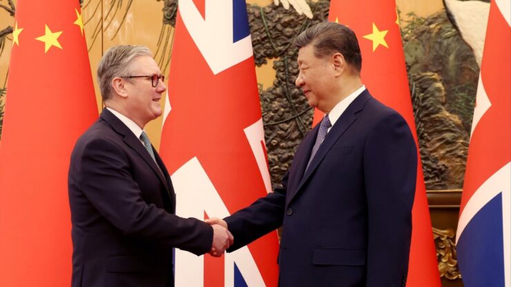 Keir Starmer og Xi Jinping i Beijing. Foto: Britiske myndigheter