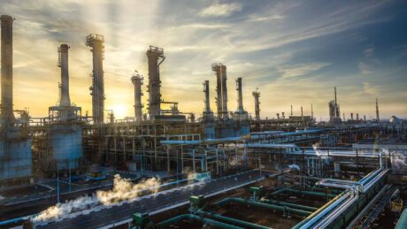 Emiratene forlater Opec – vil øke oljeproduksjonen