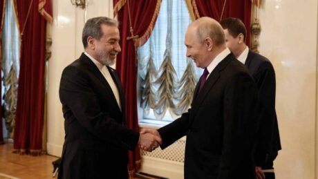 Putin med sterk støtte-erklæring til Iran – USA skeptisk til nytt fredsforslag