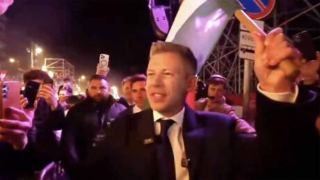 «Ungarn har valgt Europa»: Valgseier for opposisjonen – Orban erkjenner nederlag – Peter Magyar blir ny statsminister
